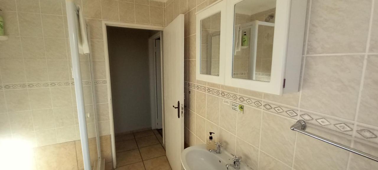 Masada Guest House Langebaan Kültér fotó